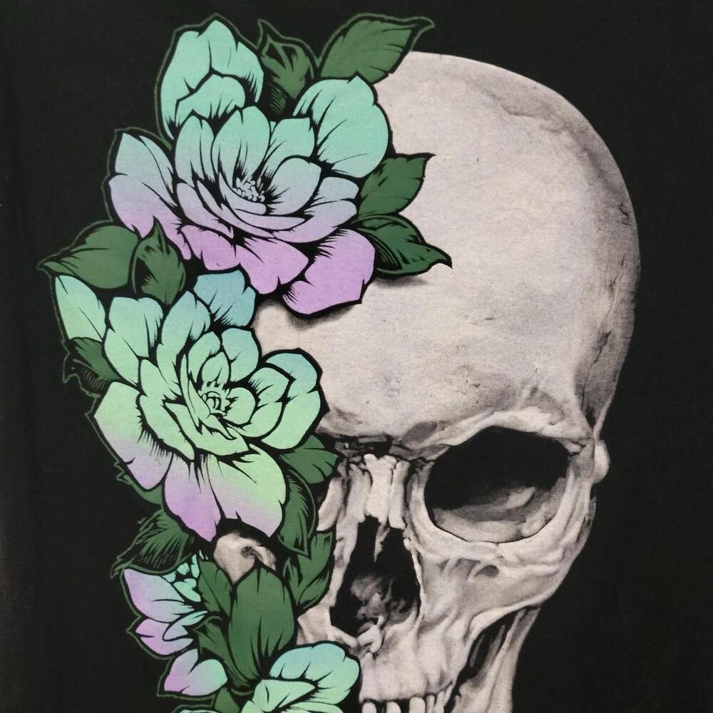 DOM Black Skull and Floral Ombre Graphic T-Shirt size Medium